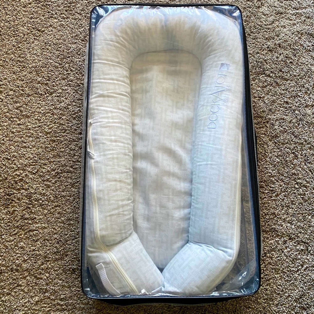 DockAtot Deluxe+ - GUC